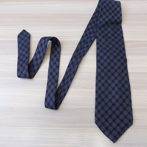VALENTINO Oliver Neck Tie Mens Blue‎ Silk Italian Cravatta Necktie Classic ITALY - Picture 1 of 11